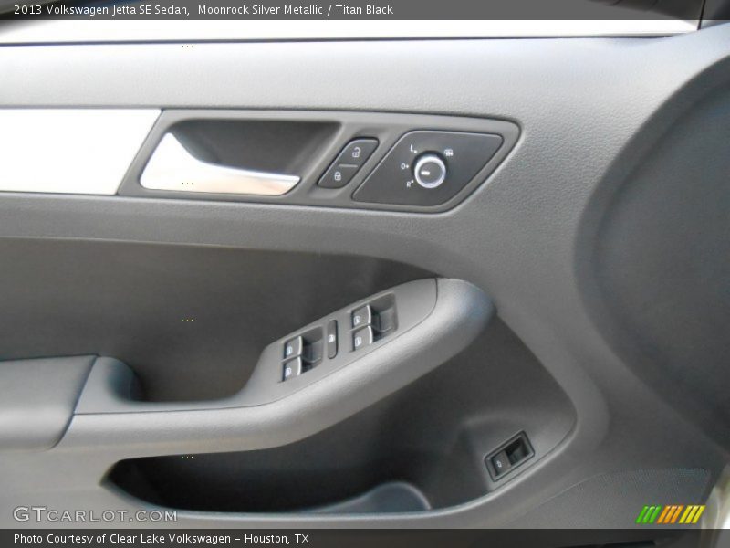 Moonrock Silver Metallic / Titan Black 2013 Volkswagen Jetta SE Sedan