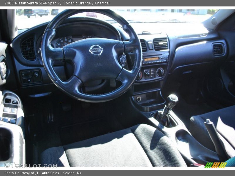  2005 Sentra SE-R Spec V Charcoal Interior