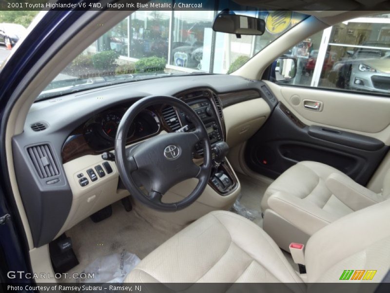 Indigo Ink Blue Metallic / Charcoal 2001 Toyota Highlander V6 4WD