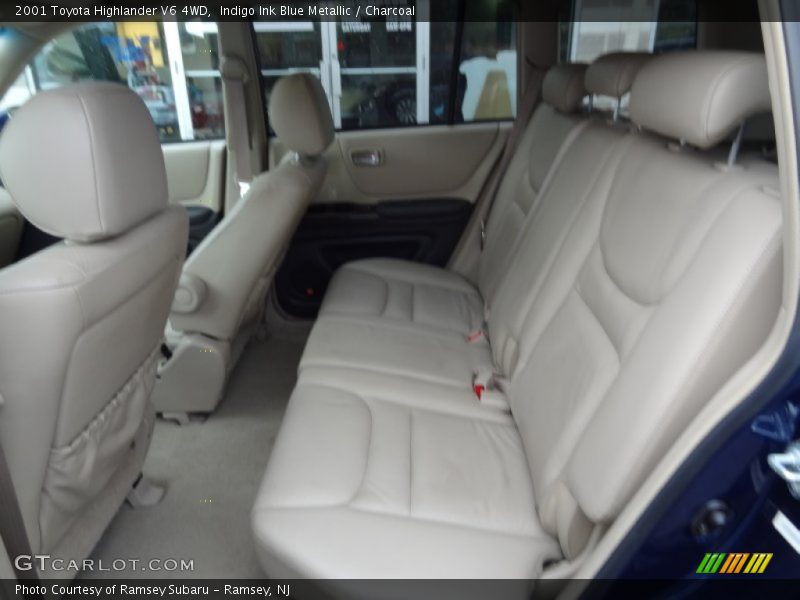 Indigo Ink Blue Metallic / Charcoal 2001 Toyota Highlander V6 4WD