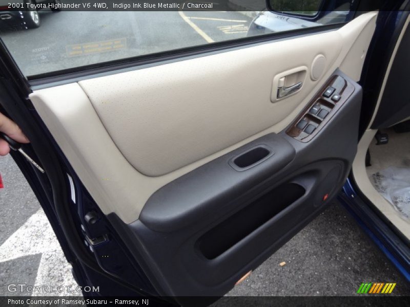 Indigo Ink Blue Metallic / Charcoal 2001 Toyota Highlander V6 4WD
