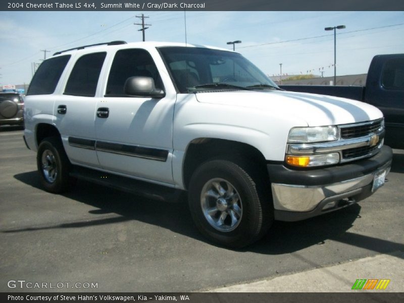 Summit White / Gray/Dark Charcoal 2004 Chevrolet Tahoe LS 4x4
