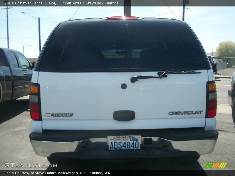 Summit White / Gray/Dark Charcoal 2004 Chevrolet Tahoe LS 4x4