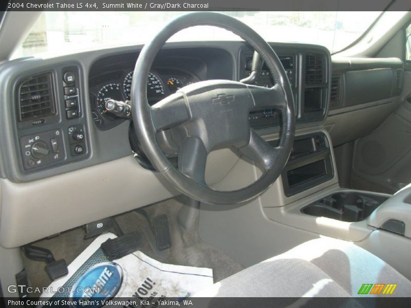 Summit White / Gray/Dark Charcoal 2004 Chevrolet Tahoe LS 4x4