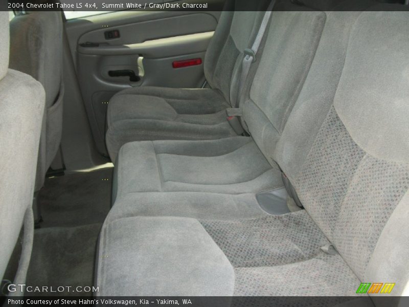 Summit White / Gray/Dark Charcoal 2004 Chevrolet Tahoe LS 4x4