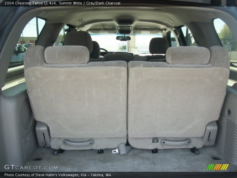Summit White / Gray/Dark Charcoal 2004 Chevrolet Tahoe LS 4x4