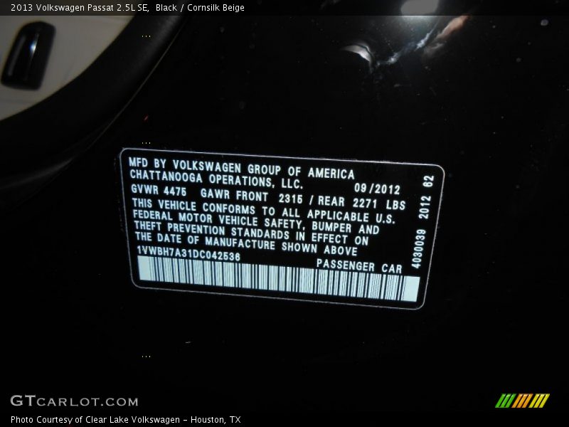 Black / Cornsilk Beige 2013 Volkswagen Passat 2.5L SE