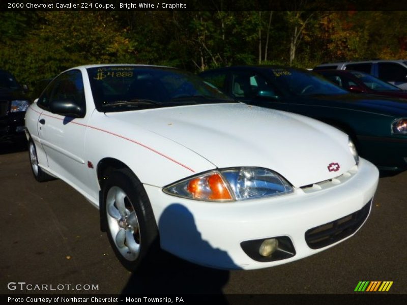 Bright White / Graphite 2000 Chevrolet Cavalier Z24 Coupe