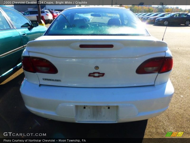 Bright White / Graphite 2000 Chevrolet Cavalier Z24 Coupe