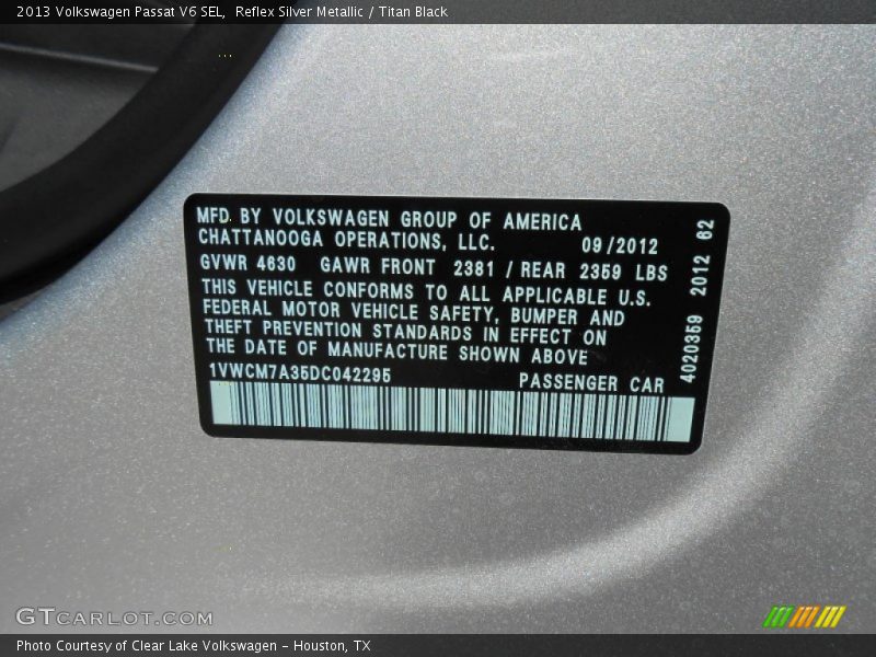 Reflex Silver Metallic / Titan Black 2013 Volkswagen Passat V6 SEL