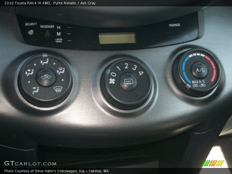 Controls of 2010 RAV4 I4 4WD