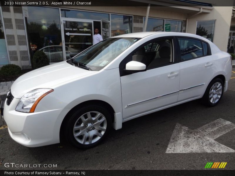 Aspen White / Charcoal 2010 Nissan Sentra 2.0 S