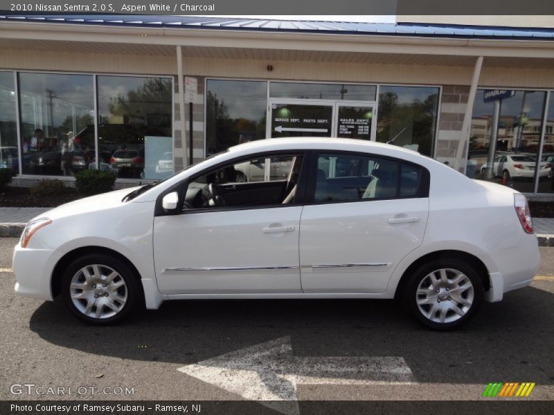 Aspen White / Charcoal 2010 Nissan Sentra 2.0 S