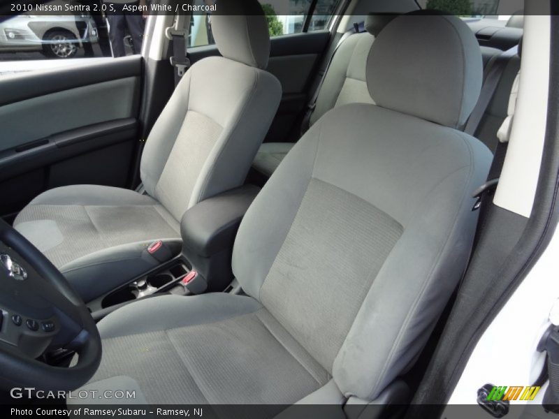 Aspen White / Charcoal 2010 Nissan Sentra 2.0 S