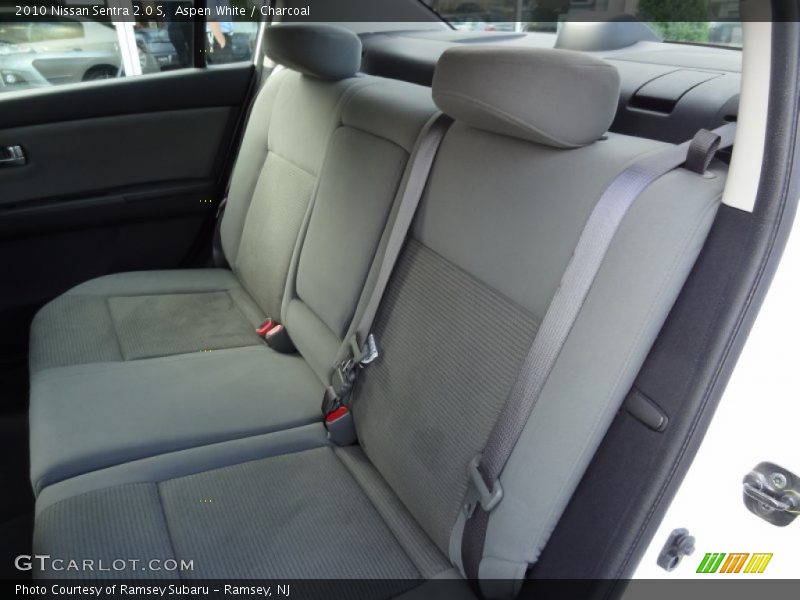 Aspen White / Charcoal 2010 Nissan Sentra 2.0 S