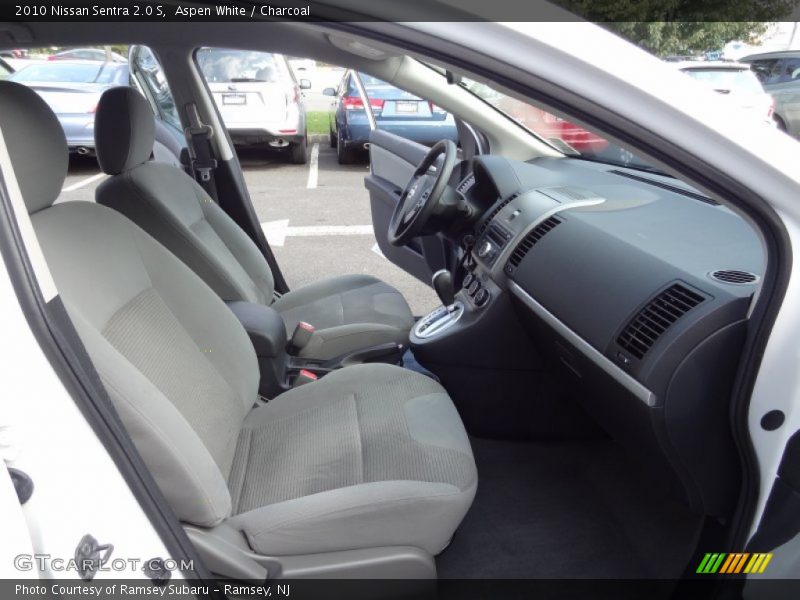 Aspen White / Charcoal 2010 Nissan Sentra 2.0 S