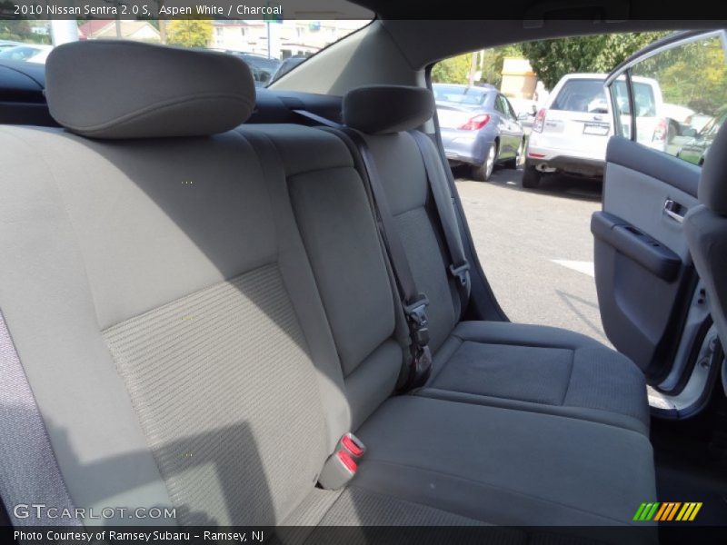 Aspen White / Charcoal 2010 Nissan Sentra 2.0 S