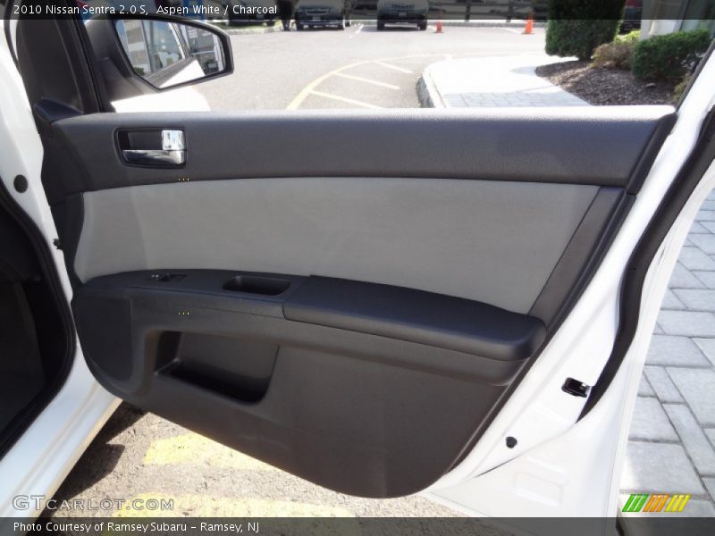 Aspen White / Charcoal 2010 Nissan Sentra 2.0 S