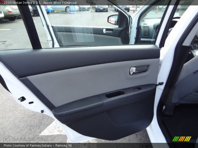 Aspen White / Charcoal 2010 Nissan Sentra 2.0 S