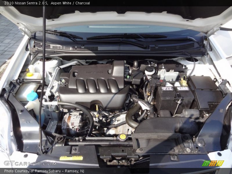 Aspen White / Charcoal 2010 Nissan Sentra 2.0 S
