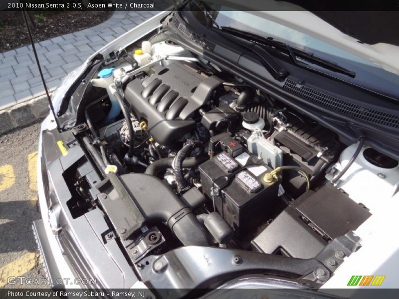 Aspen White / Charcoal 2010 Nissan Sentra 2.0 S