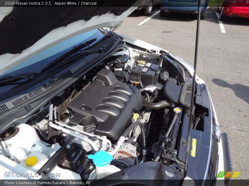Aspen White / Charcoal 2010 Nissan Sentra 2.0 S