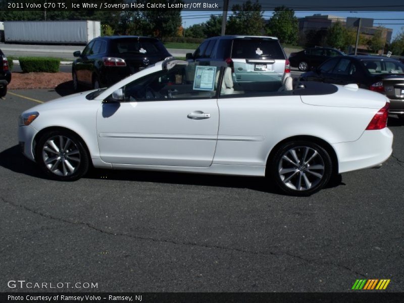 Ice White / Soverign Hide Calcite Leather/Off Black 2011 Volvo C70 T5