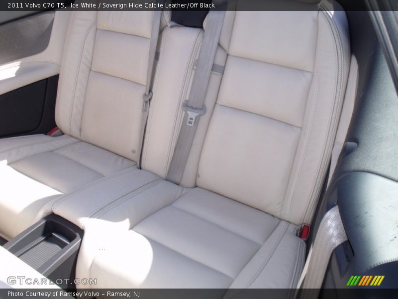 Ice White / Soverign Hide Calcite Leather/Off Black 2011 Volvo C70 T5