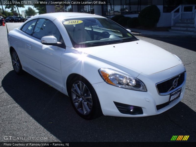 Ice White / Soverign Hide Calcite Leather/Off Black 2011 Volvo C70 T5