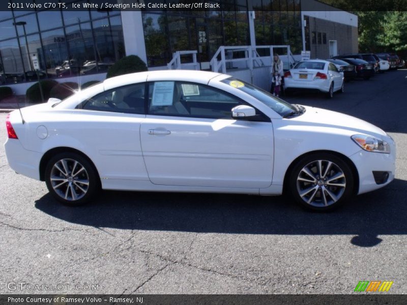 Ice White / Soverign Hide Calcite Leather/Off Black 2011 Volvo C70 T5