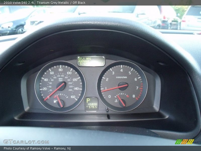 Titanium Grey Metallic / Off Black 2010 Volvo S40 2.4i