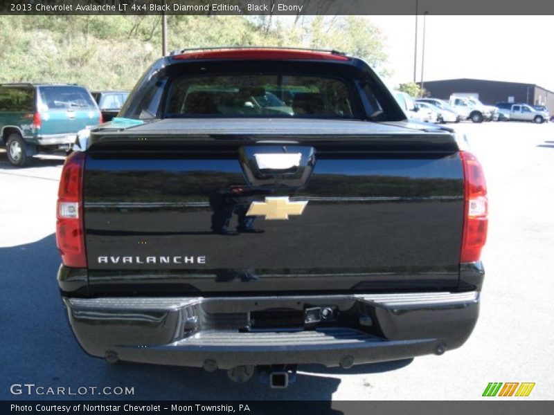 Black / Ebony 2013 Chevrolet Avalanche LT 4x4 Black Diamond Edition