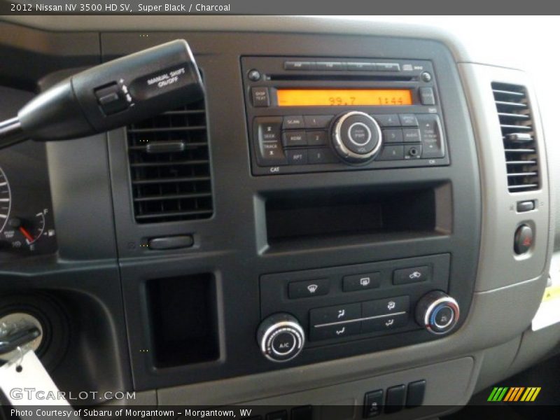 Controls of 2012 NV 3500 HD SV