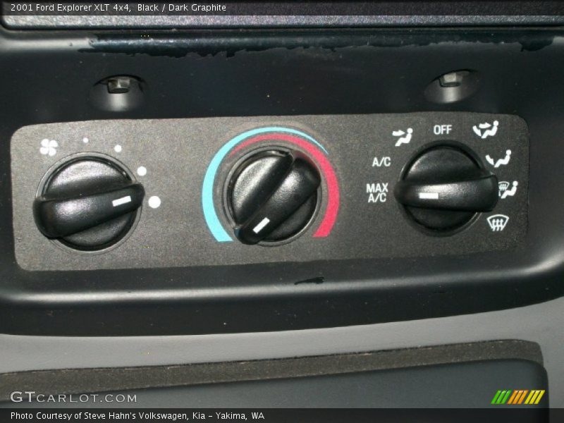 Controls of 2001 Explorer XLT 4x4