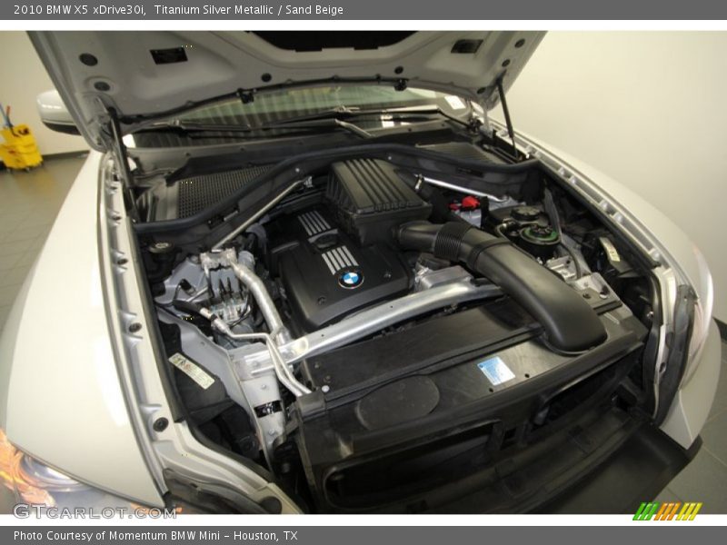 Titanium Silver Metallic / Sand Beige 2010 BMW X5 xDrive30i