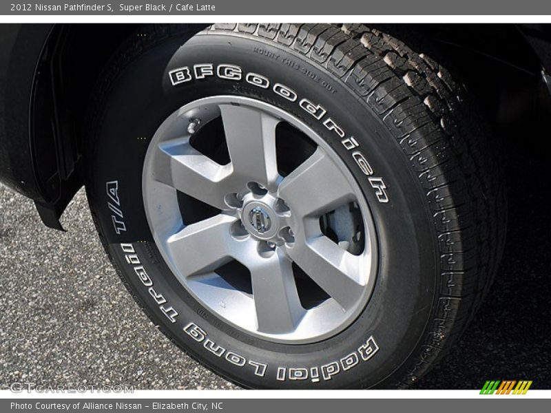 Super Black / Cafe Latte 2012 Nissan Pathfinder S