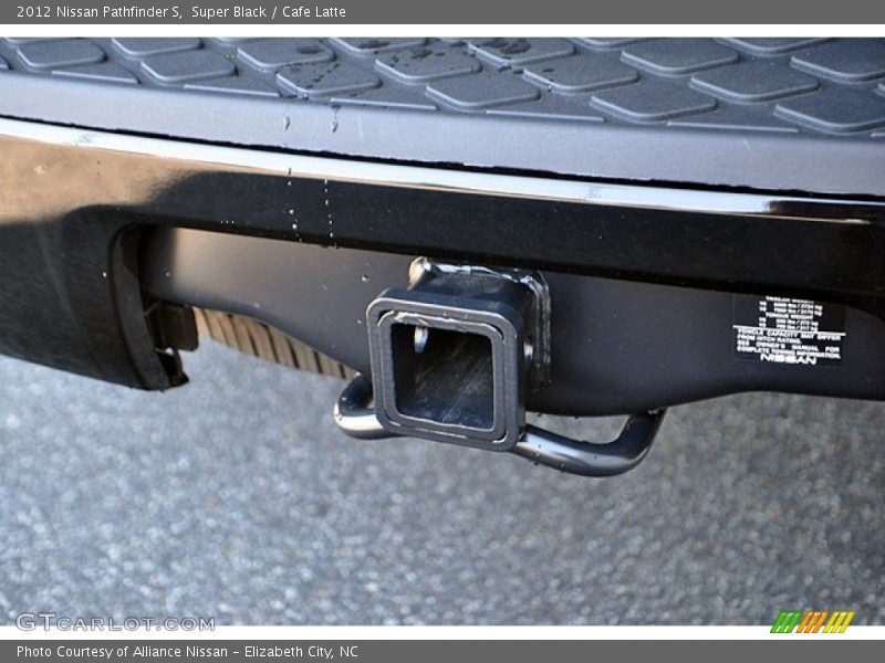Super Black / Cafe Latte 2012 Nissan Pathfinder S