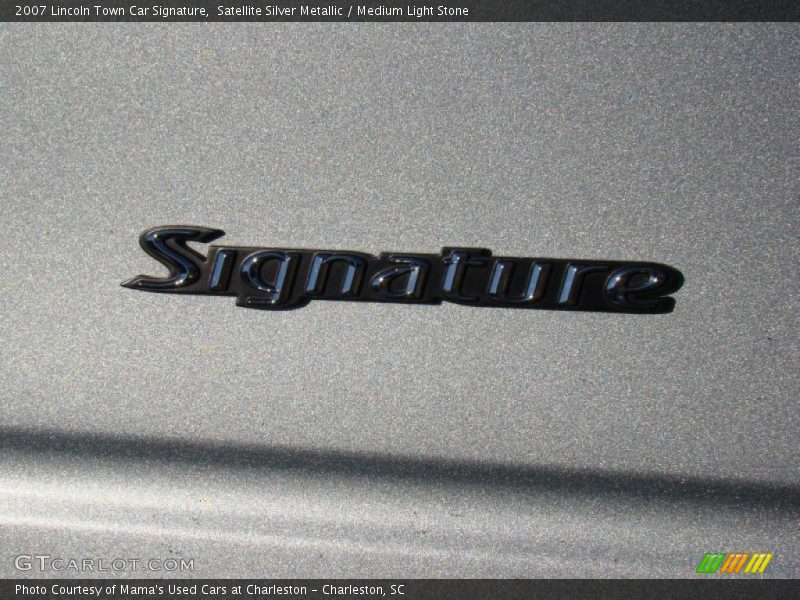 Satellite Silver Metallic / Medium Light Stone 2007 Lincoln Town Car Signature