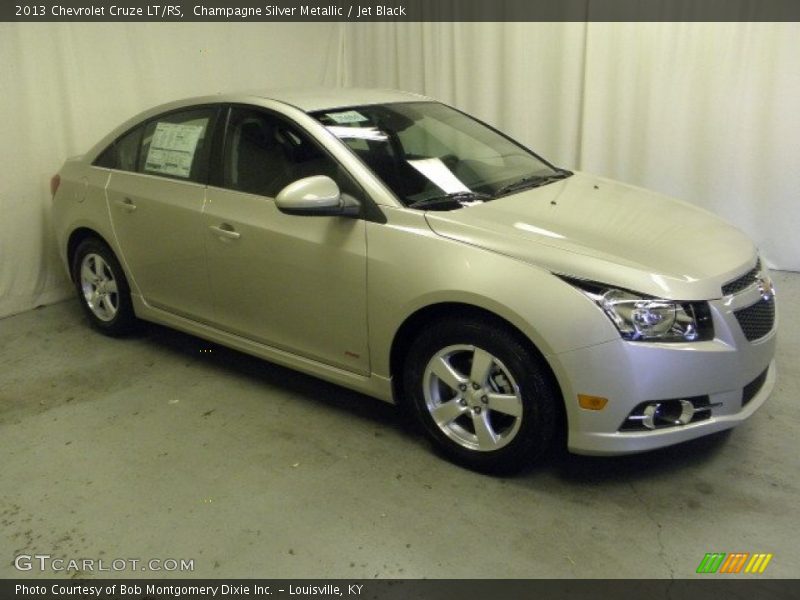 Champagne Silver Metallic / Jet Black 2013 Chevrolet Cruze LT/RS