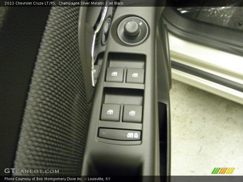 Champagne Silver Metallic / Jet Black 2013 Chevrolet Cruze LT/RS
