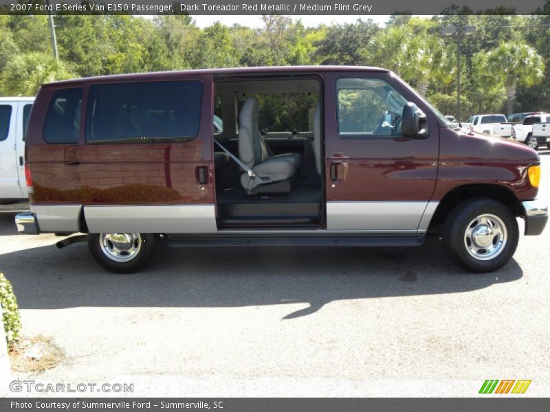 Dark Toreador Red Metallic / Medium Flint Grey 2007 Ford E Series Van E150 Passenger