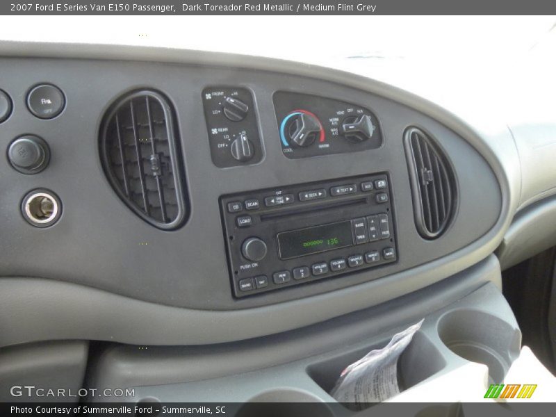 Controls of 2007 E Series Van E150 Passenger