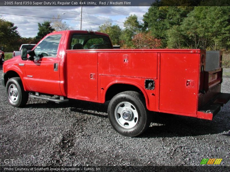 Red / Medium Flint 2005 Ford F350 Super Duty XL Regular Cab 4x4 Utility