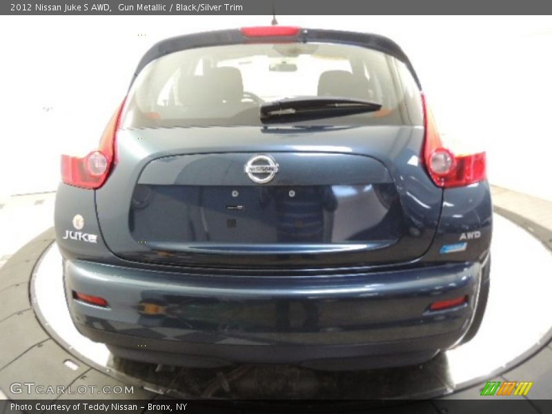 Gun Metallic / Black/Silver Trim 2012 Nissan Juke S AWD