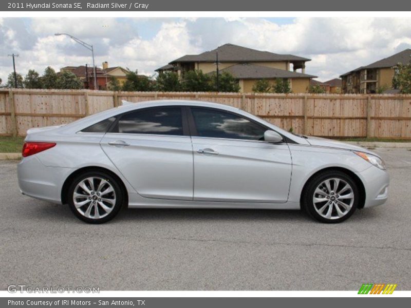 Radiant Silver / Gray 2011 Hyundai Sonata SE