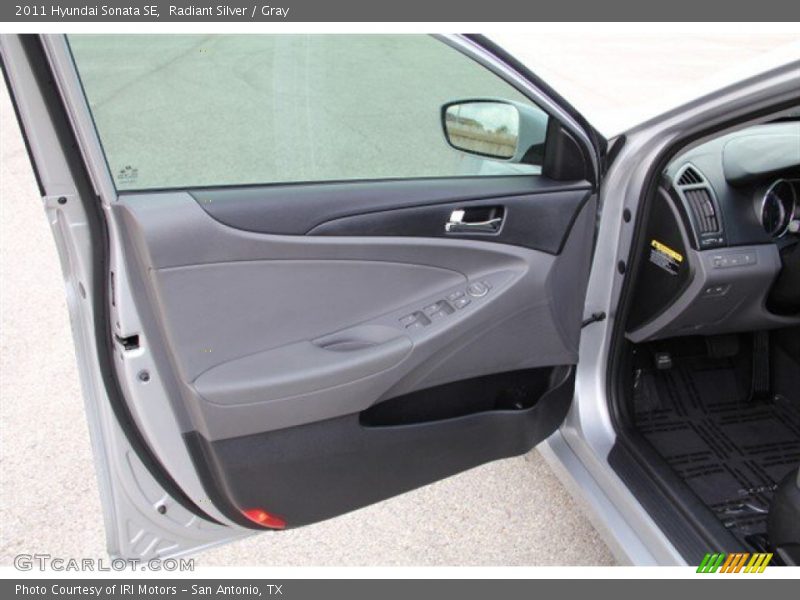 Radiant Silver / Gray 2011 Hyundai Sonata SE