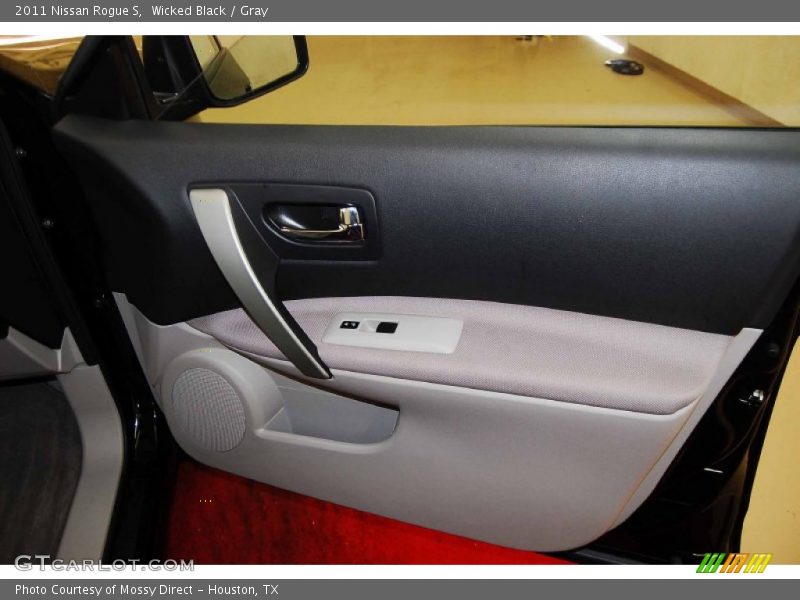 Wicked Black / Gray 2011 Nissan Rogue S