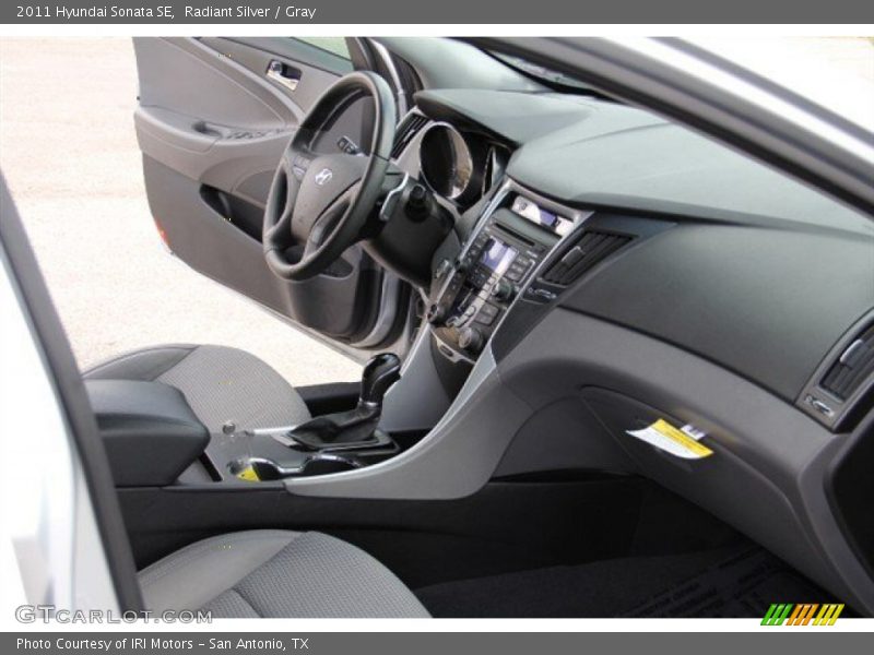 Radiant Silver / Gray 2011 Hyundai Sonata SE