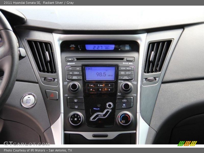 Radiant Silver / Gray 2011 Hyundai Sonata SE