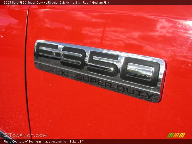 Red / Medium Flint 2005 Ford F350 Super Duty XL Regular Cab 4x4 Utility